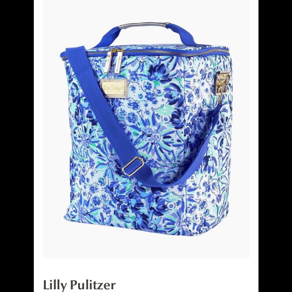 Lilly Pulitzer wine carrier with adjustable strap